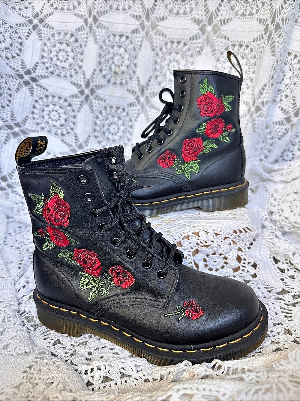 Dr. Martens 1460 Vonda Rose Embroidered Leather Boots Floral Combat Boots Size 7